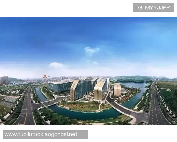 以体育场为核心推动城市文化与功能融合发展的创新路径探索