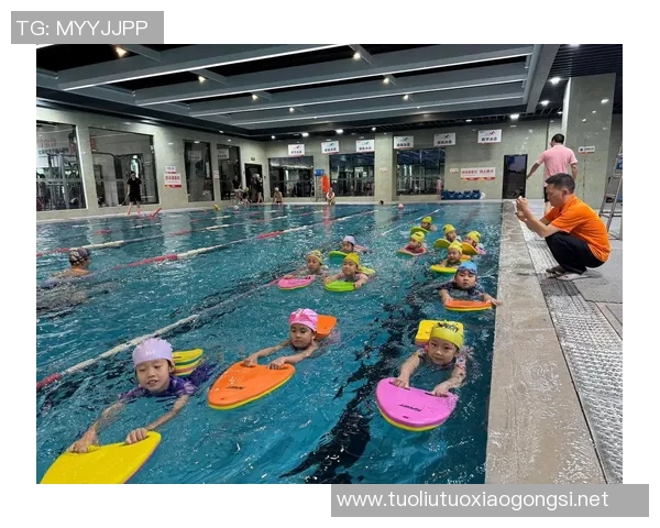 提升游泳技巧的关键步骤与训练方法解析，助力游泳水平的全面提高