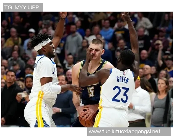 西安篮球队在欧锦赛积分榜上以63分稳居第一名,展现强劲实力 西安篮球队在欧锦赛积分榜上以63分稳居第一名,展现强劲实力